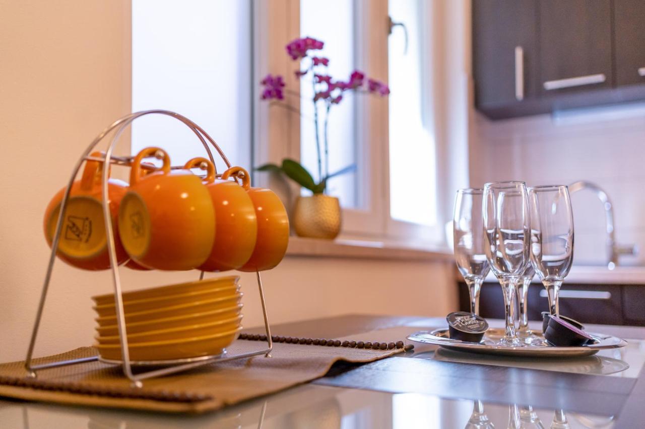 Apartments Naja Спліт Екстер'єр фото