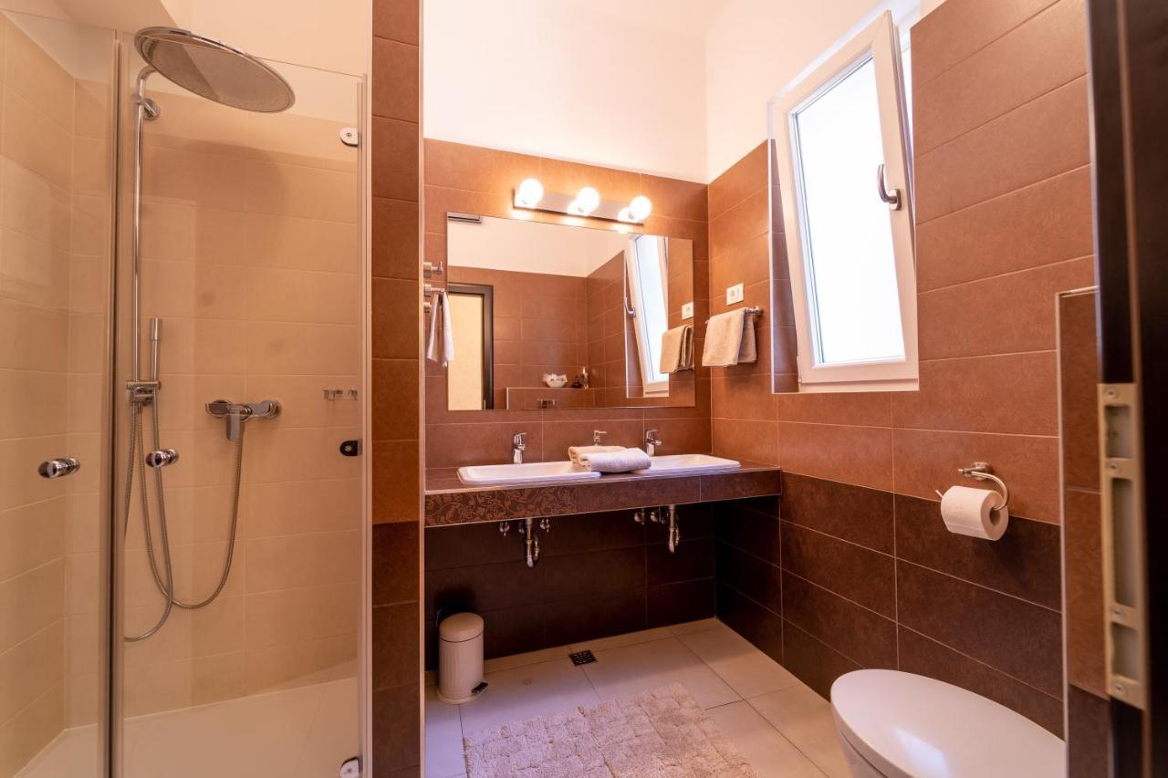 Apartments Naja Спліт Екстер'єр фото