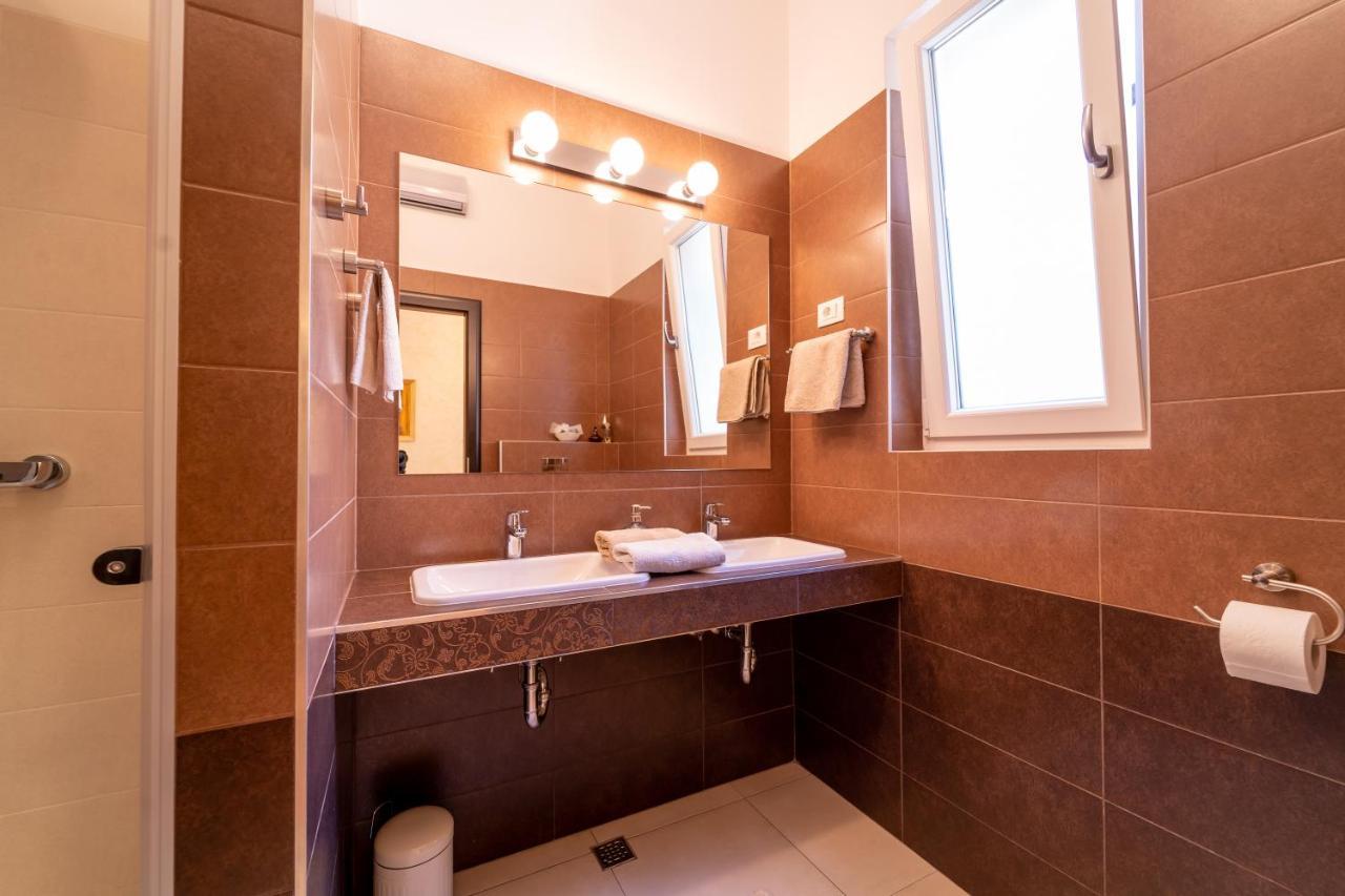 Apartments Naja Спліт Екстер'єр фото