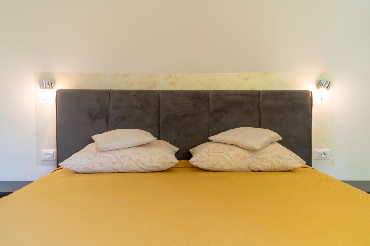 Apartments Naja Спліт Екстер'єр фото