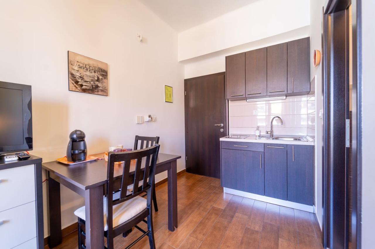 Apartments Naja Спліт Екстер'єр фото